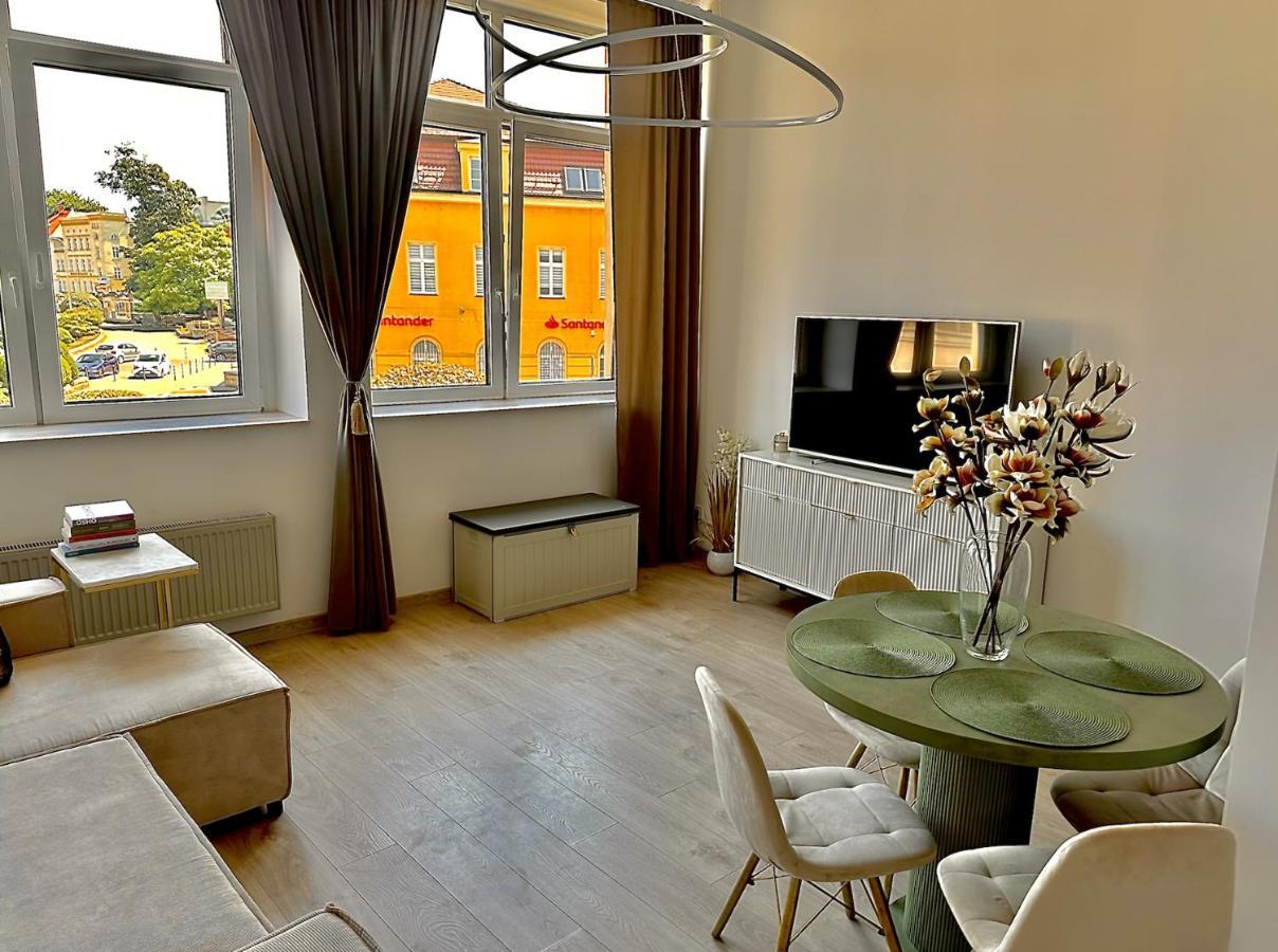 Loft Przy Placu Niepodleglosci Apartamento Jelenia Góra Exterior foto
